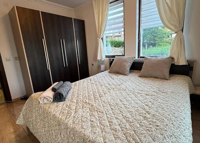 Apartment Kombani 3 *